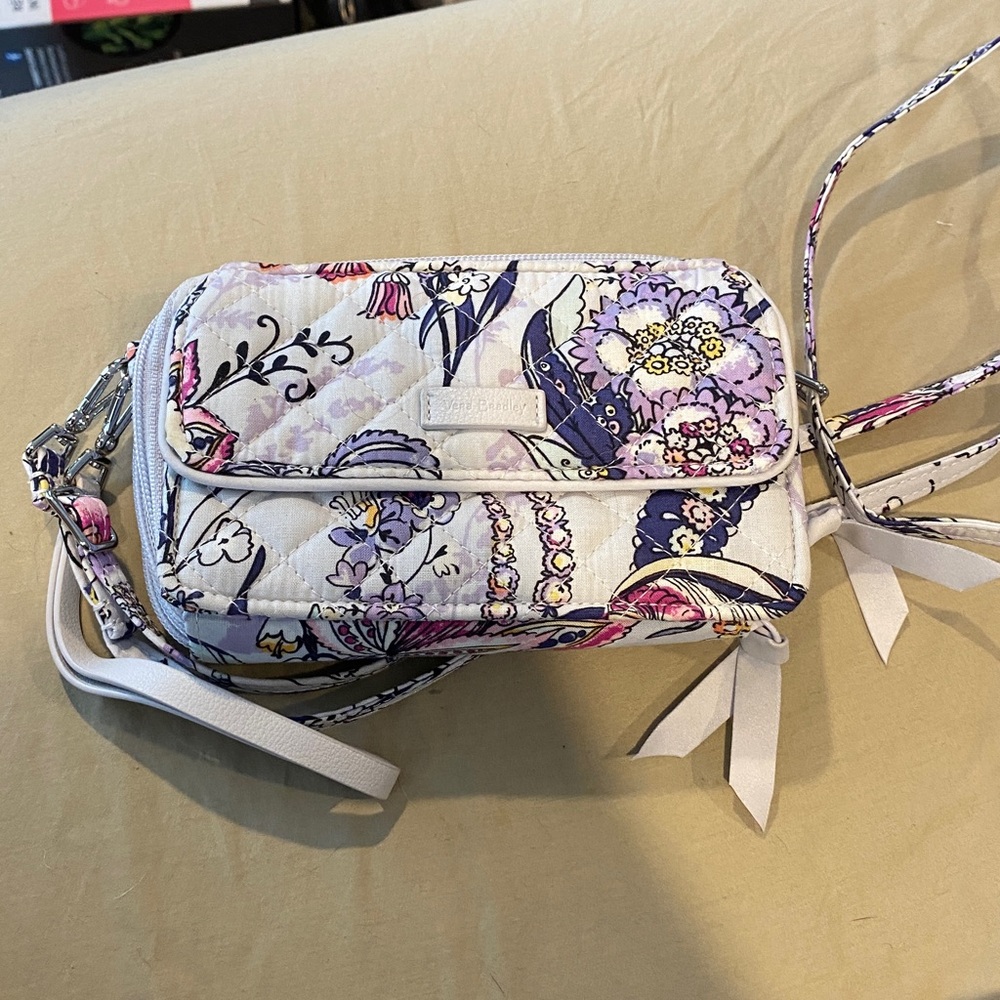 Vera Bradley RFID All In One Crossbody Wallet Hummingbird Park NWOT